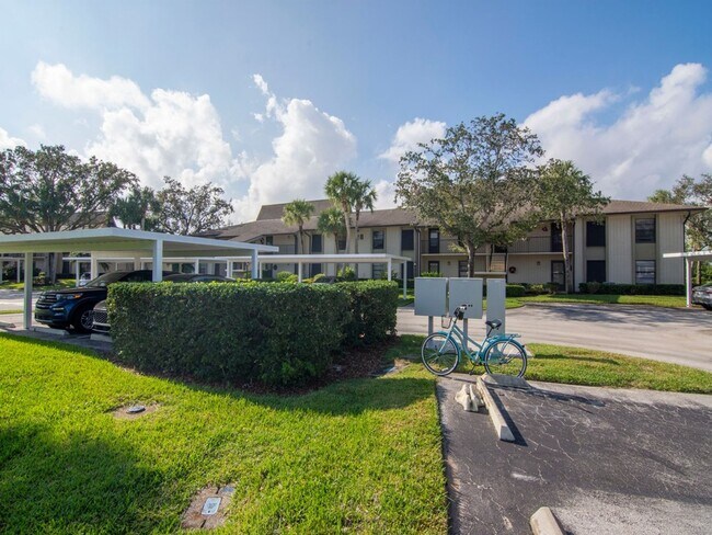 Building Photo - 28 Plantation Dr