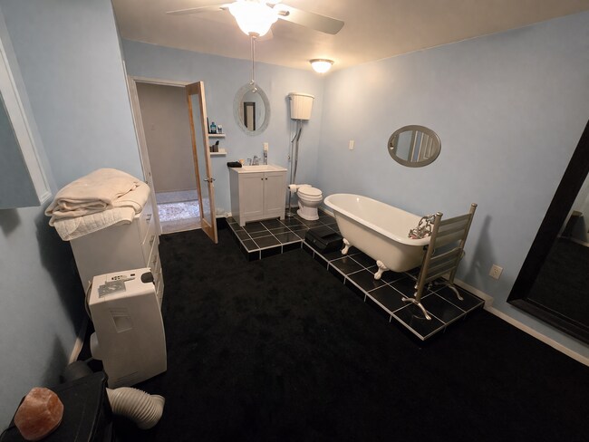 Building Photo - 2327 S Croskey St