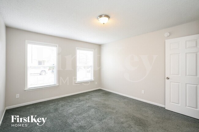 Building Photo - 12168 Lindley Dr