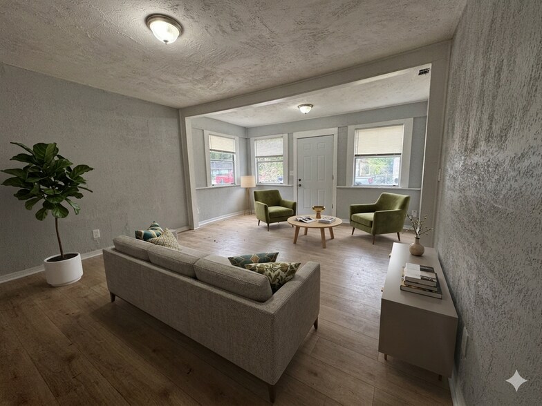 Building Photo - 8016 Lexington Dr