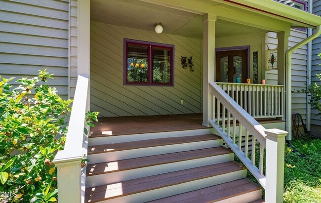 Building Photo - Beautiful & Spacious 3 Bedroom 3 Baths
