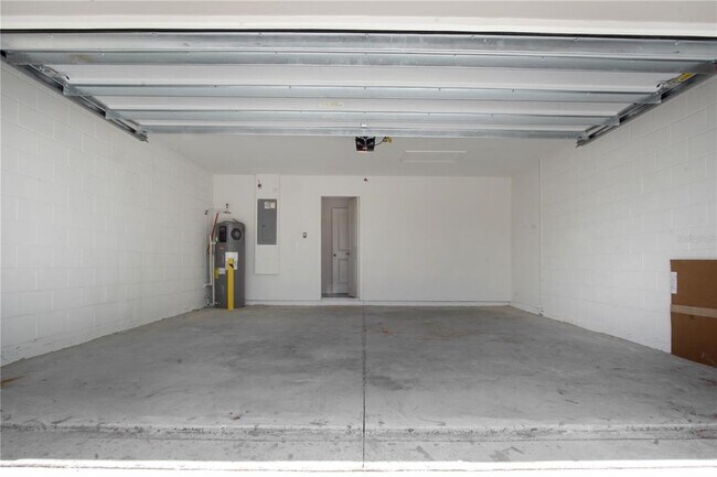 Building Photo - 3139 Cedar Xing Blvd