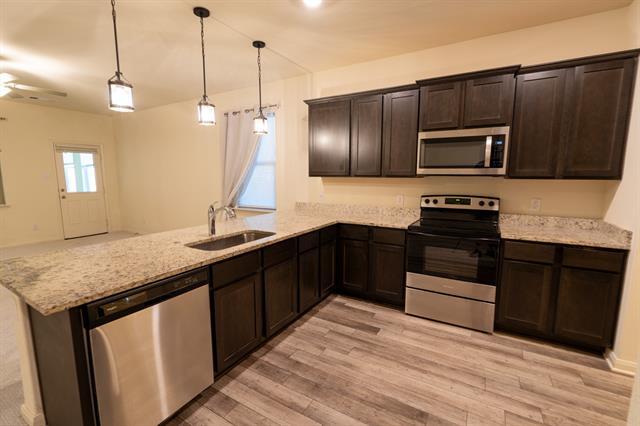 Building Photo - 208 Liberty Ln