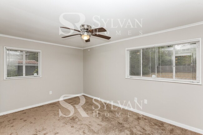 Building Photo - Carve Out a Great Life Here!