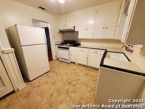 Building Photo - 2607 W Craig Pl