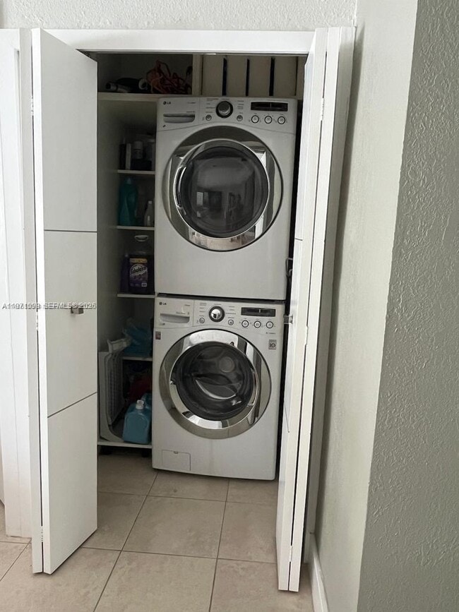 Building Photo - 12770 SW 18th St