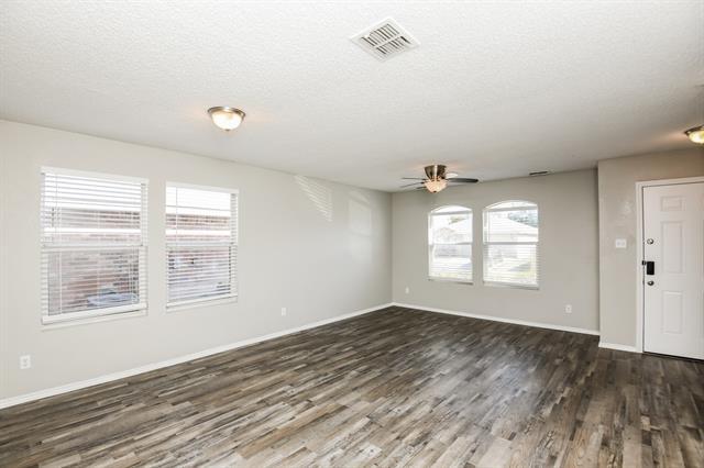 Building Photo - 8768 Stonebriar Ln