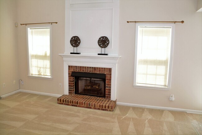 Building Photo - 11512 Fox Hill Dr