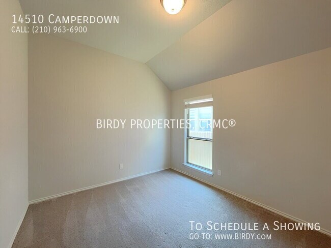 Building Photo - "Spacious 4-Bedroom Haven with 3 Full Bath...
