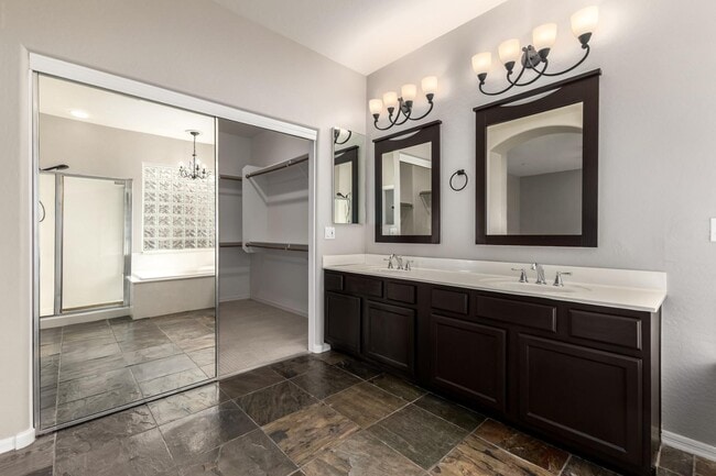 Building Photo - 7690 E San Fernando Dr