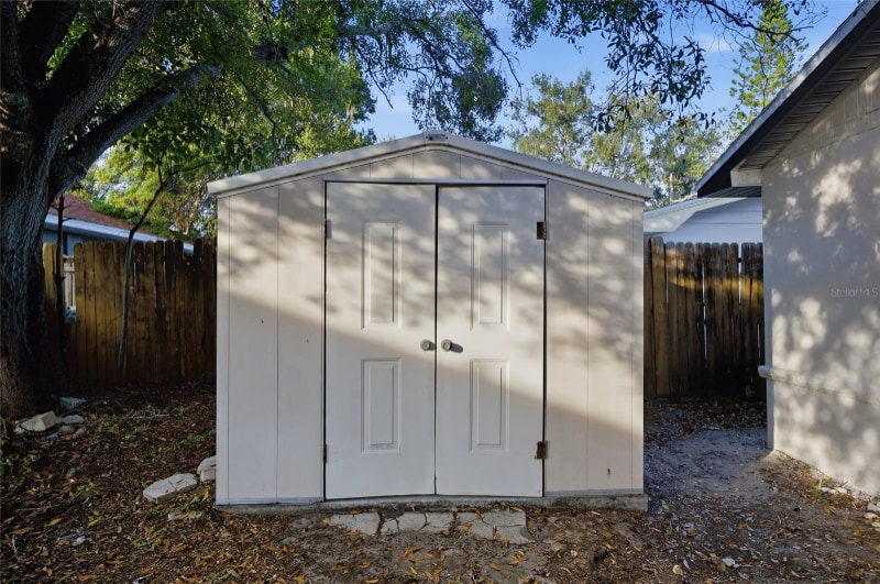 Building Photo - 1908 Macomber Ave