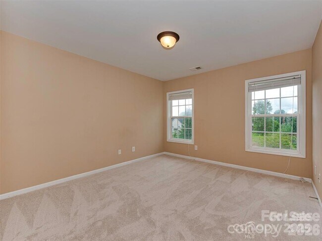 Building Photo - 5607 Fulton Ridge Dr