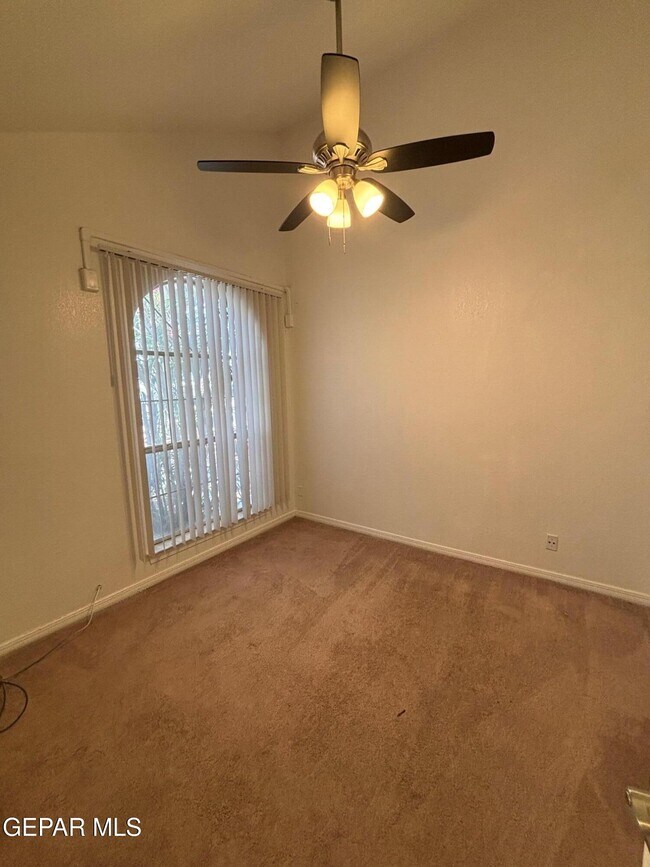 Building Photo - 7660 Le Conte Dr