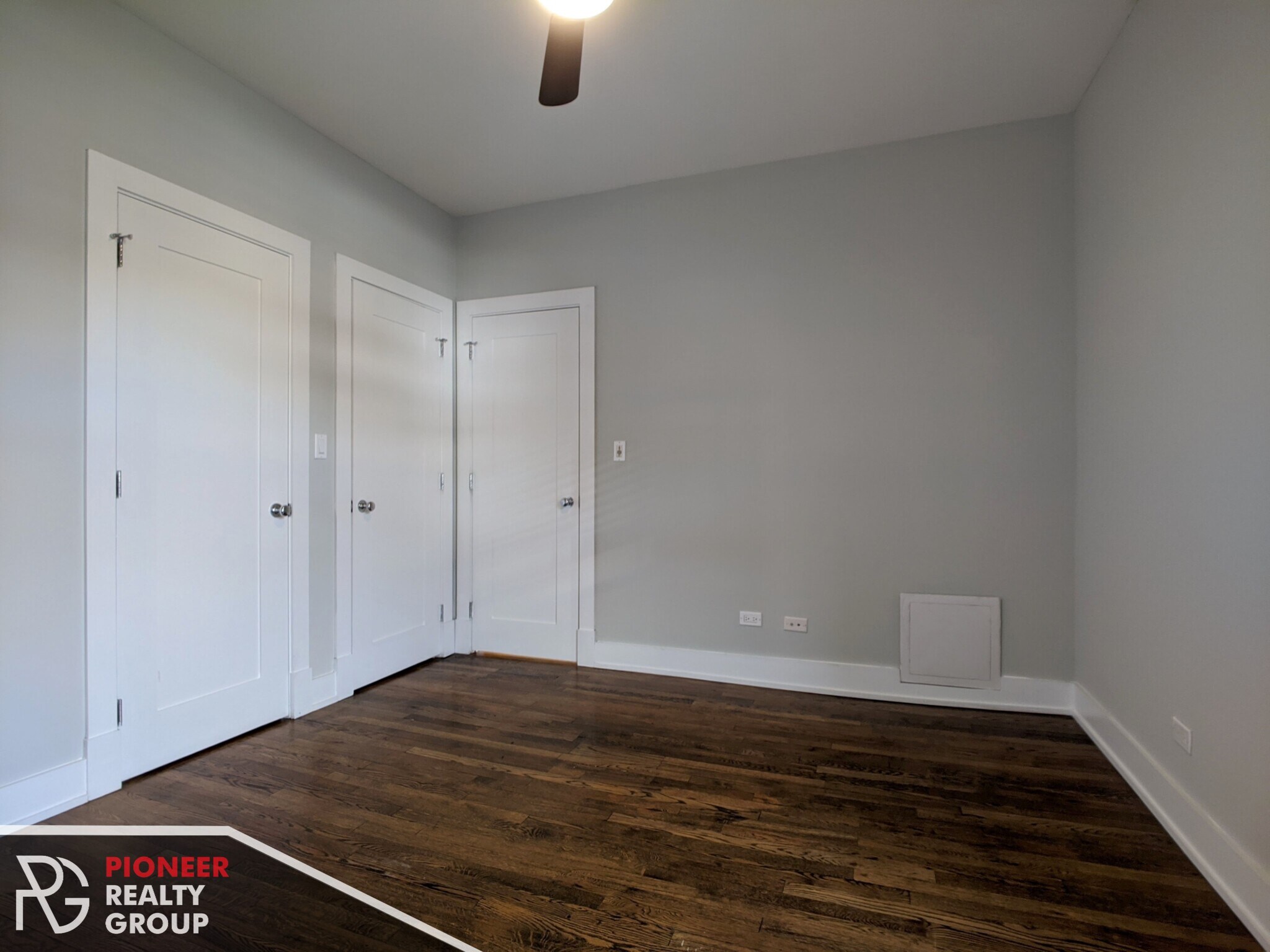 Building Photo - 736 W Addison St