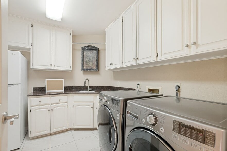 Building Photo - 13128 Hunters Ledge