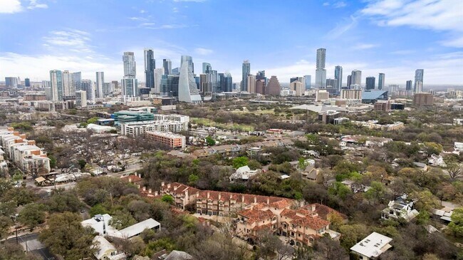 Building Photo - 1529 Barton Springs Rd