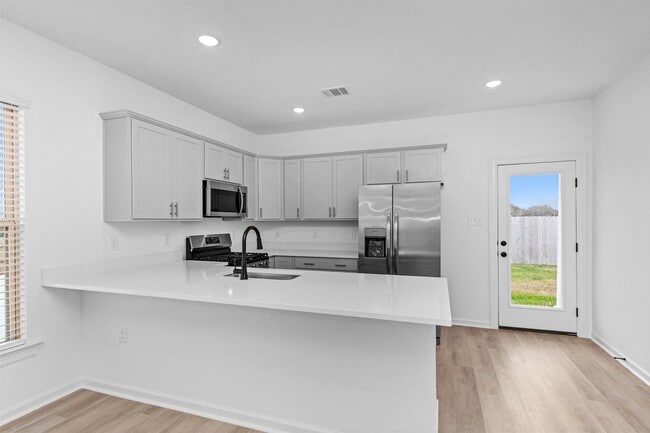 Building Photo - 40700 Pessi Rd