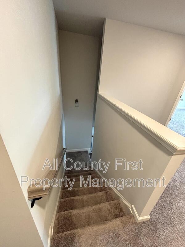 Building Photo - 1380 Sugar Glen Ct
