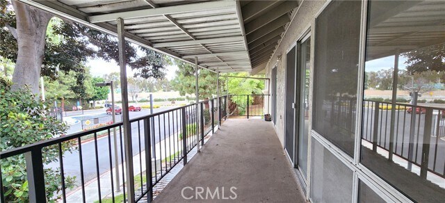 Building Photo - 2114 Via Puerta
