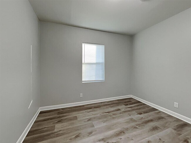 Building Photo - 3 BR/1.5BA | Renovated Single Family Home | 1-Car Carport | Fenced backyard!