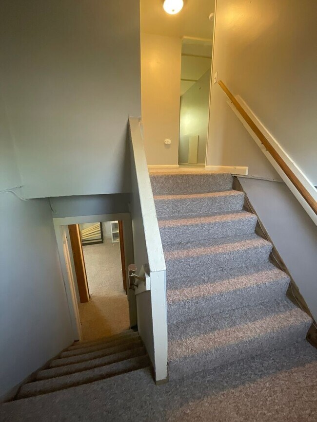 Building Photo - 952 Greenwood Ave