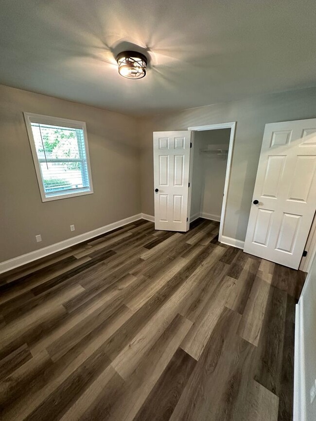 Building Photo - FOR LEASE - single family home in Hermitage, TN!