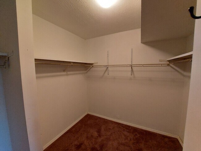 Building Photo - Conveniently Located Affordable Condo For Rent