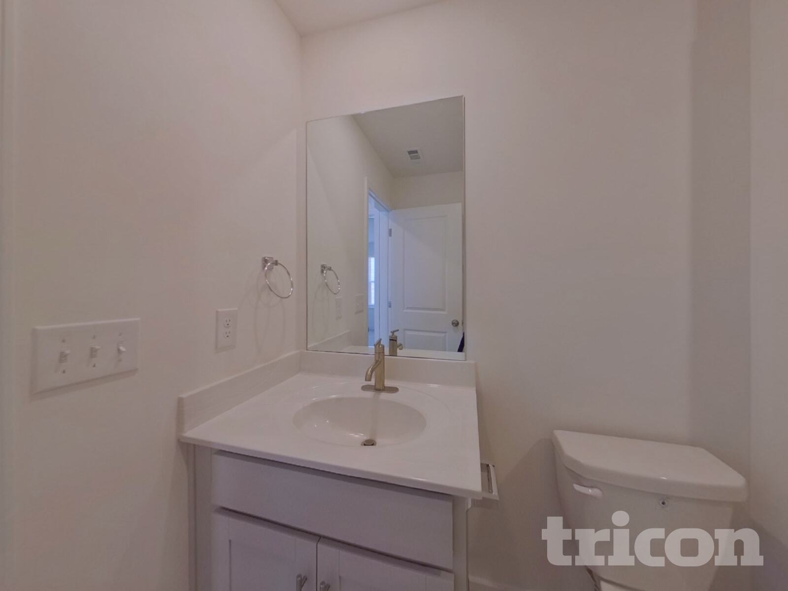 Building Photo - 45 Mayhaw Pt