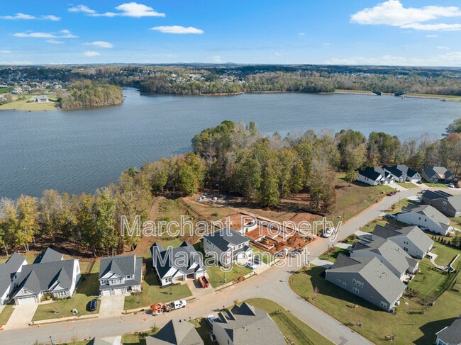 Building Photo - 211 Backstay Ln