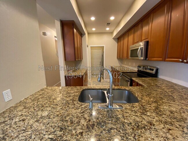Building Photo - 10200 Belle Rive Blvd
