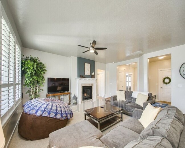 Building Photo - 3467 S Barletta Ave