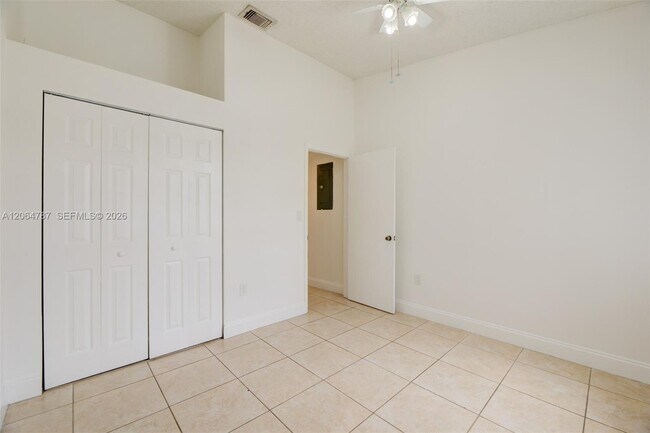 Building Photo - 6707 NW 193rd Ln