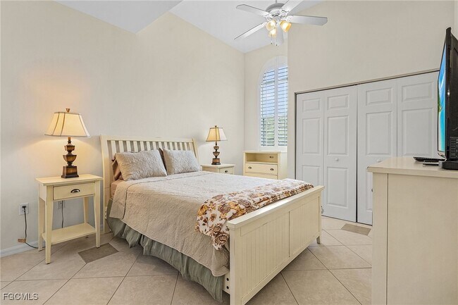 Building Photo - 15571 Bellamar Dr