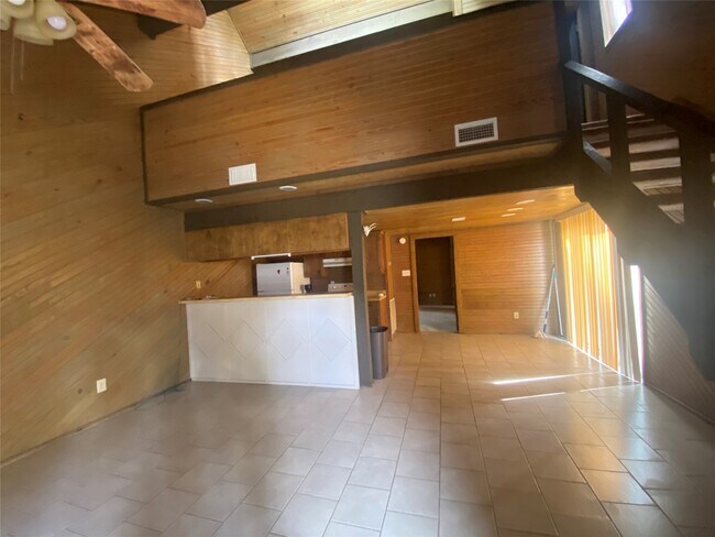 Building Photo - 24605 Pools Creek Dr