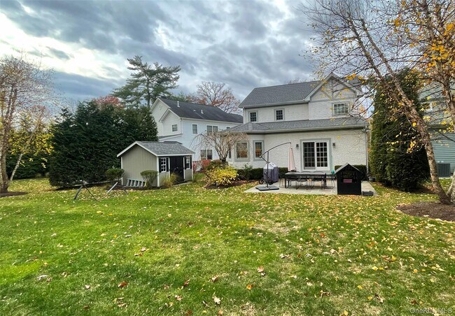 Building Photo - 1019 Grove St