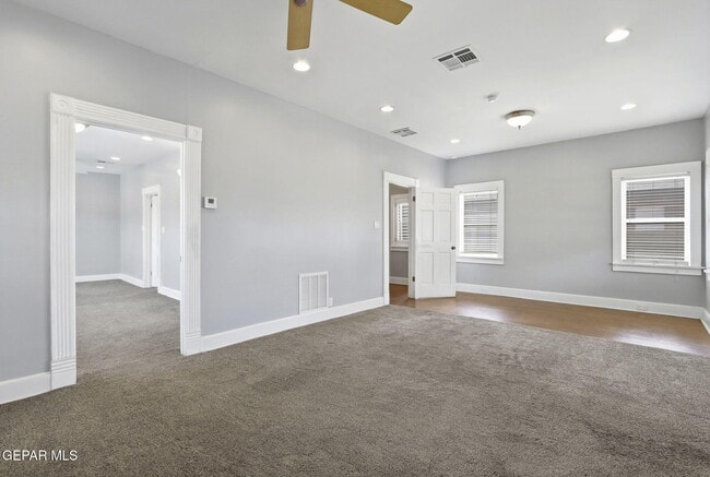 Building Photo - 4410 Trowbridge Dr