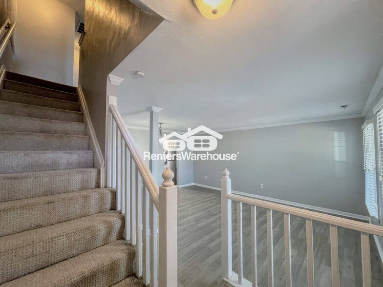 Building Photo - 808 Fraternity Ct