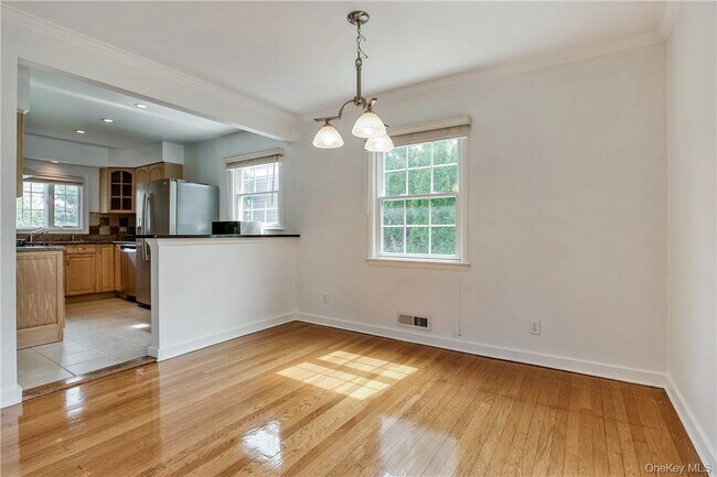 Building Photo - 74 Dearborn Ave