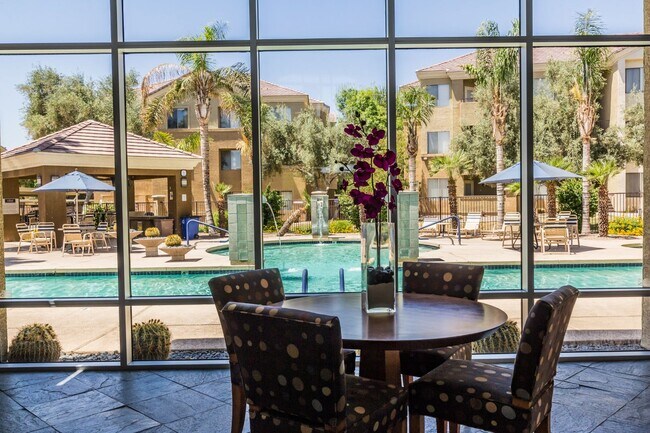 Building Photo - Condo in Union Hills