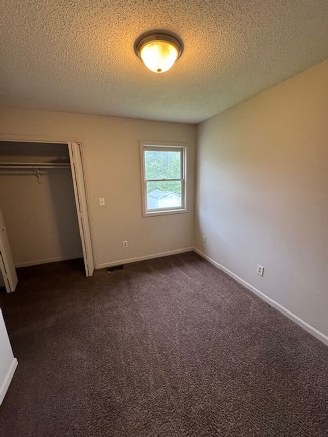 Building Photo - 3034 Holton Ave