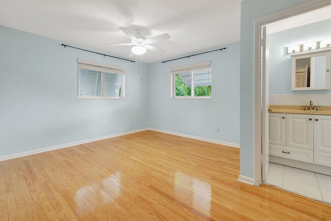 Building Photo - 368 Beacon St