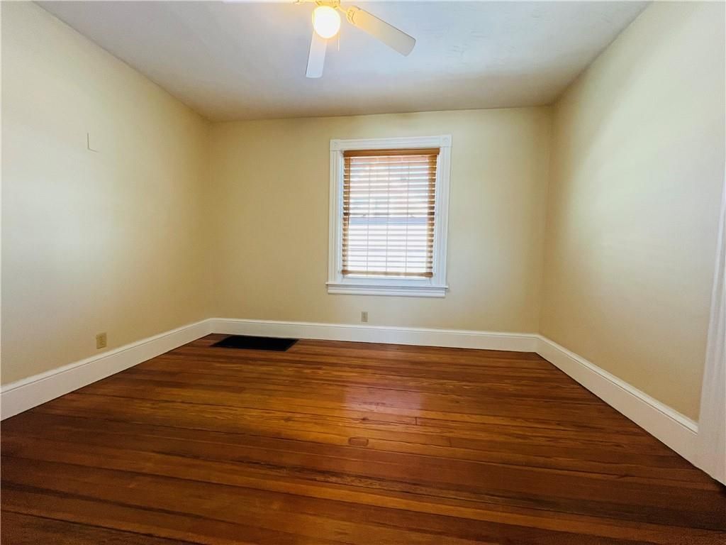 Building Photo - 184 Vincent Ave