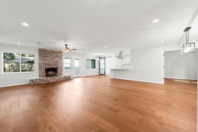 Building Photo - 2535 Southwick St