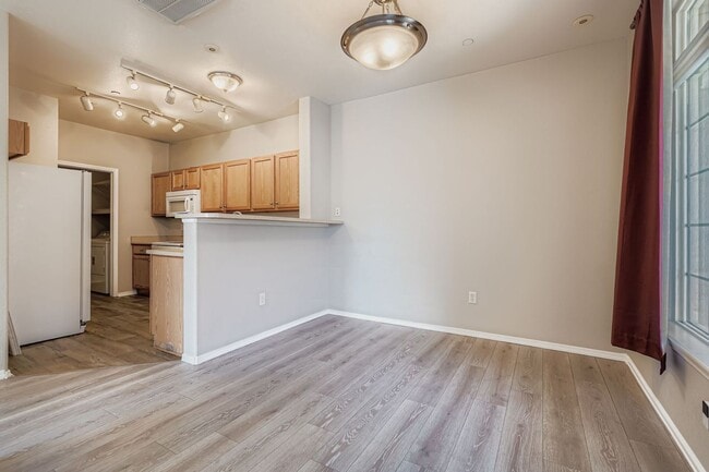 Building Photo - Move in Ready- Ground floor condo in covered Lodge at Terralago. Swimming Pool- Hot Tub and Fitne...