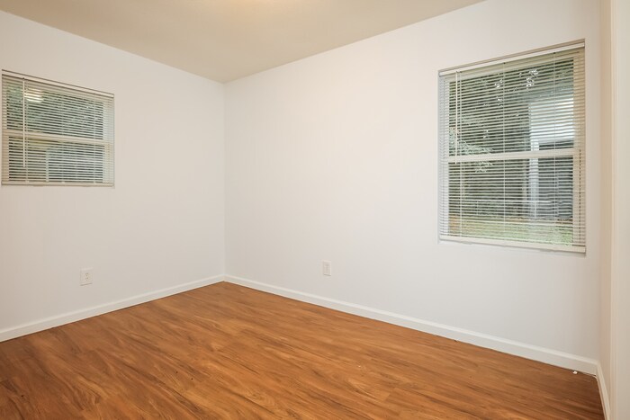 Building Photo - 7177 Tanglewood Dr