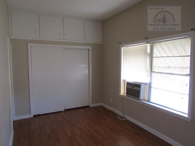 Building Photo - 205 Jones St