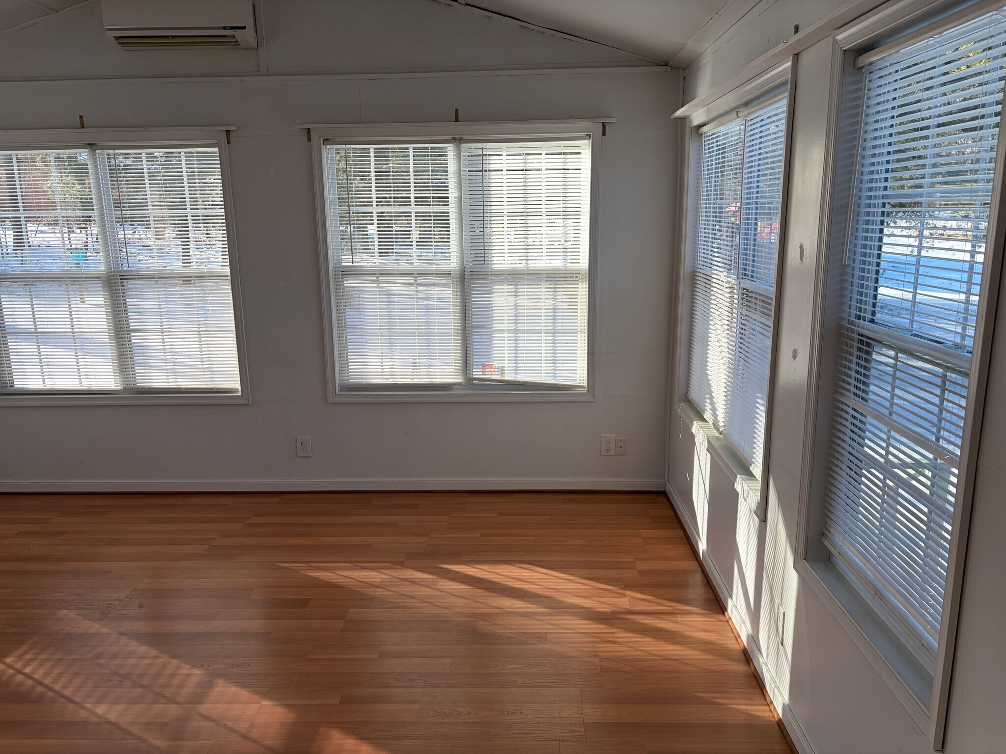 Building Photo - 9150 Gregory Dr