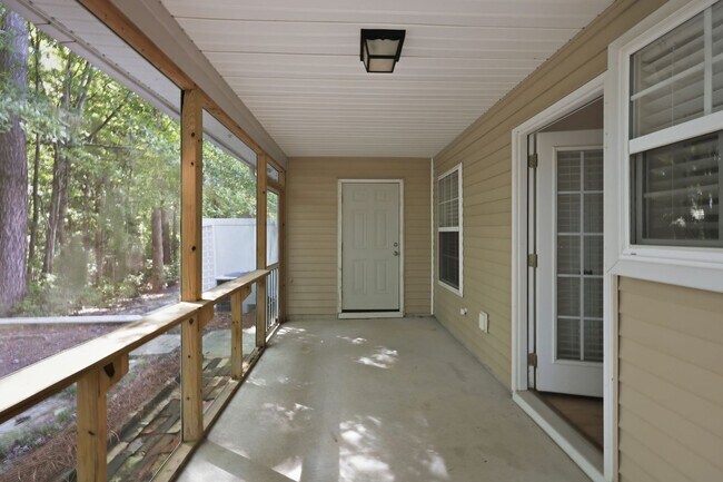 Building Photo - 8886 Gable St