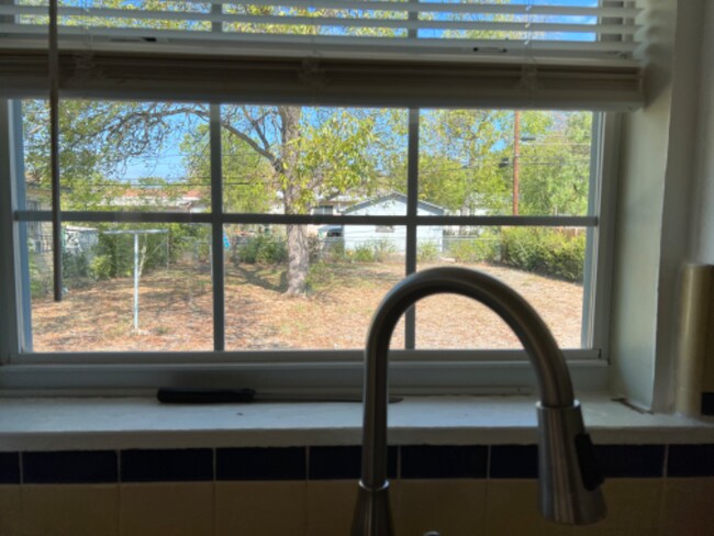 Building Photo - 111 S Audubon Dr