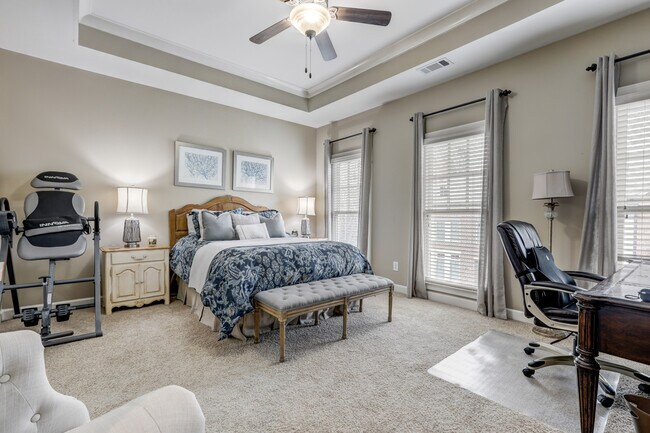 Building Photo - 2114 W Village Xing